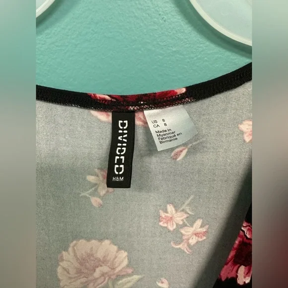 H&M floral dress - Picture 2 of 3